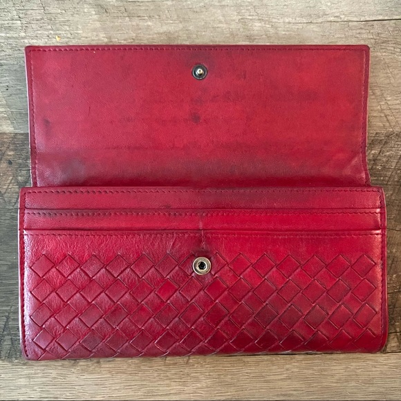 Bottega Veneta Intrecciato Lambskin Red Bifold Long Wallet Authentic - Picture 5 of 11